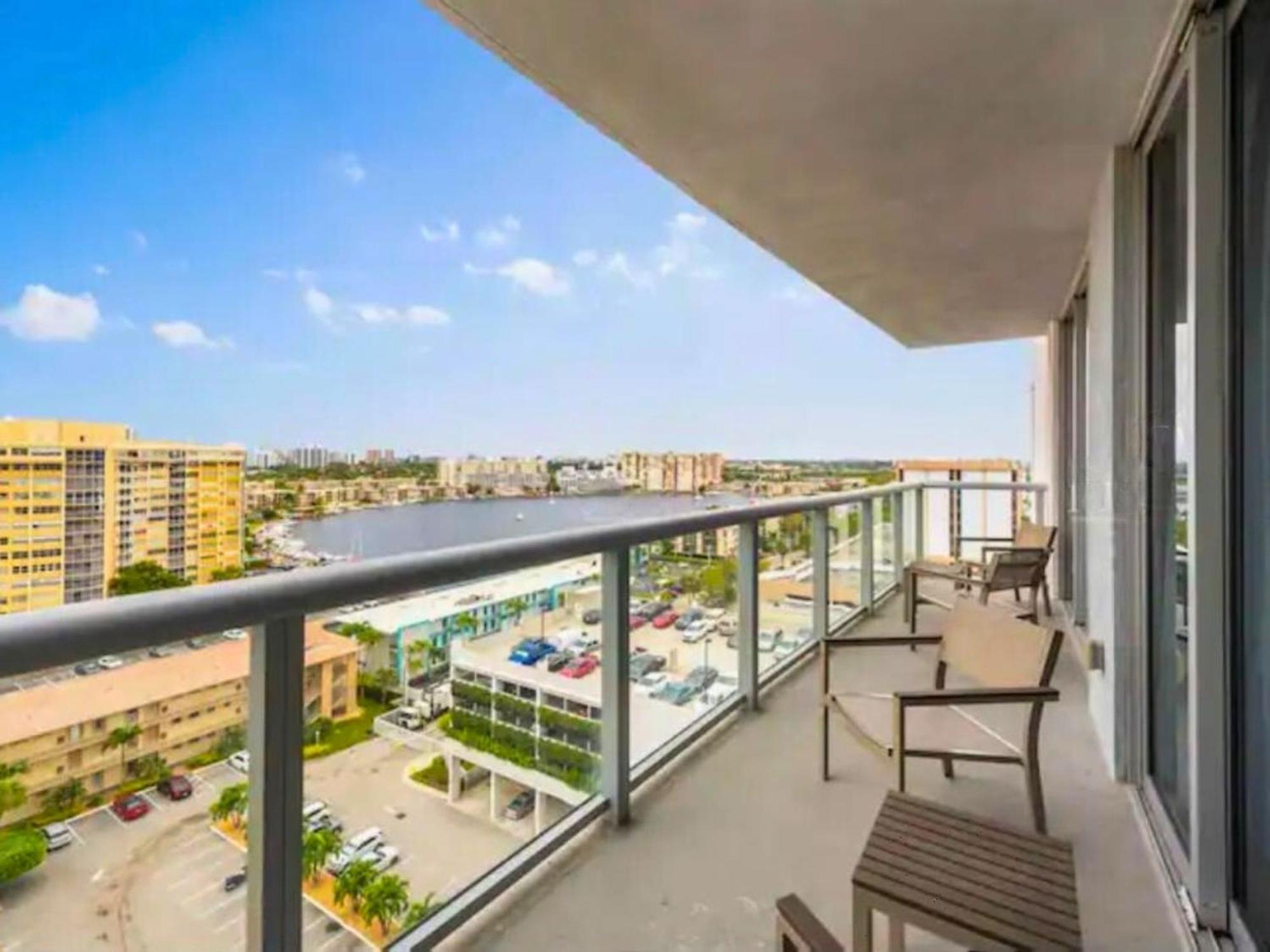 Mvr Apartments At Beachwalk Resort Hallandale Beach Exterior foto