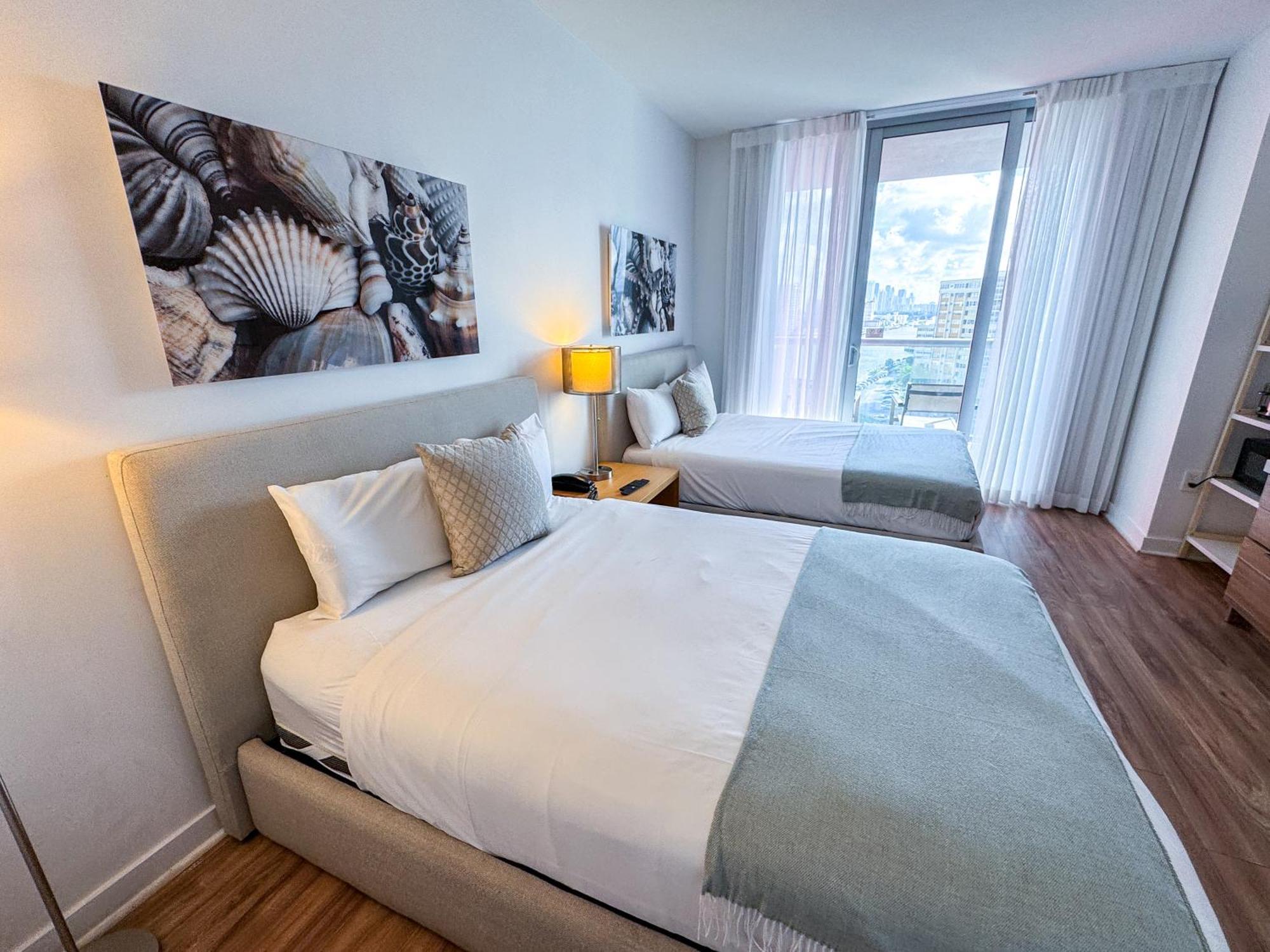 Mvr Apartments At Beachwalk Resort Hallandale Beach Exterior foto
