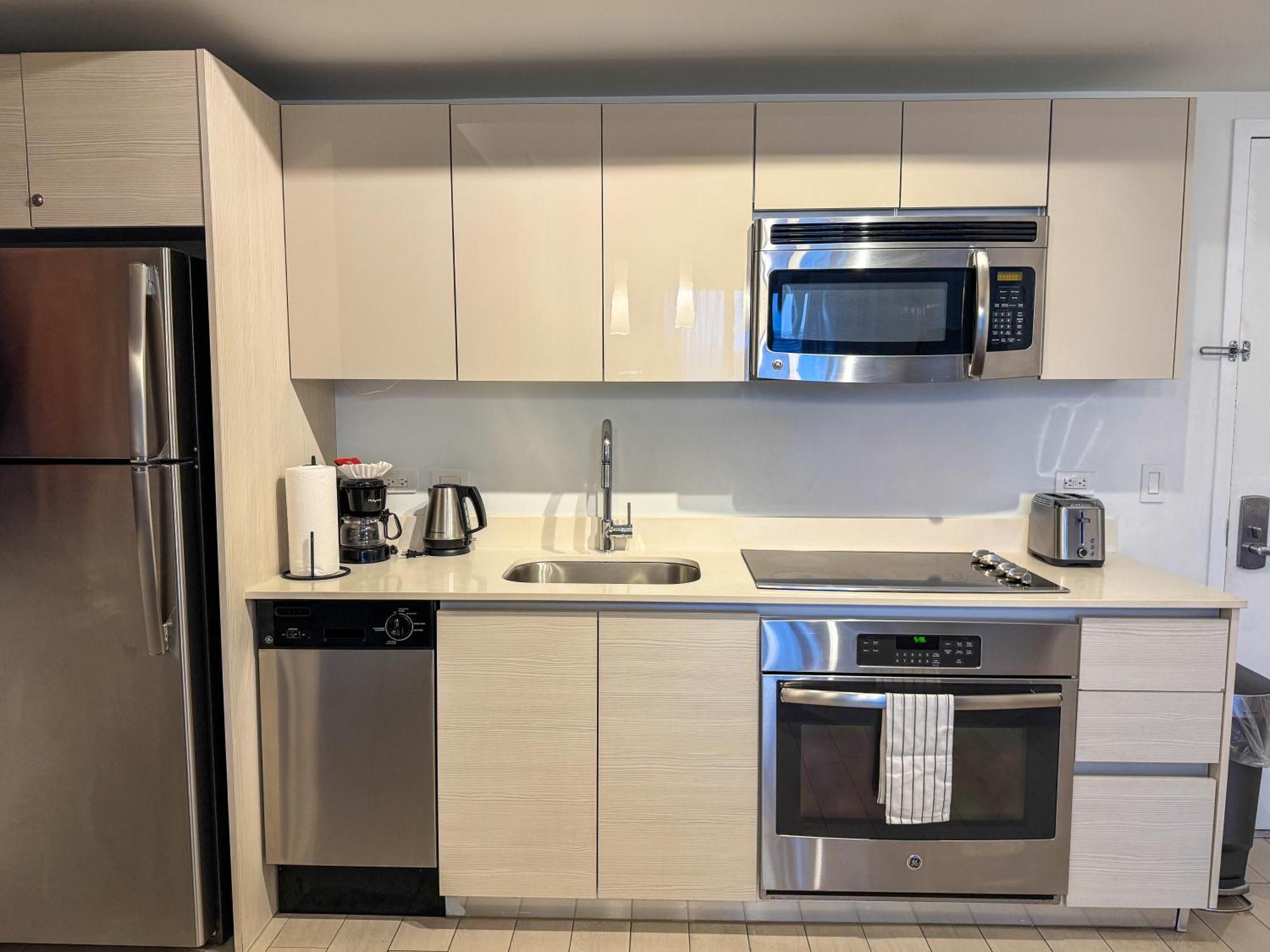 Mvr Apartments At Beachwalk Resort Hallandale Beach Exterior foto